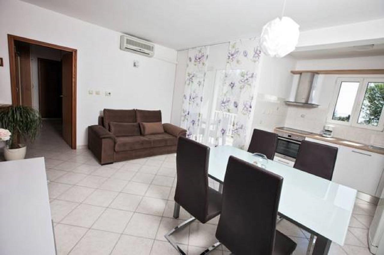 Apartment Green Oasis Split Exteriör bild
